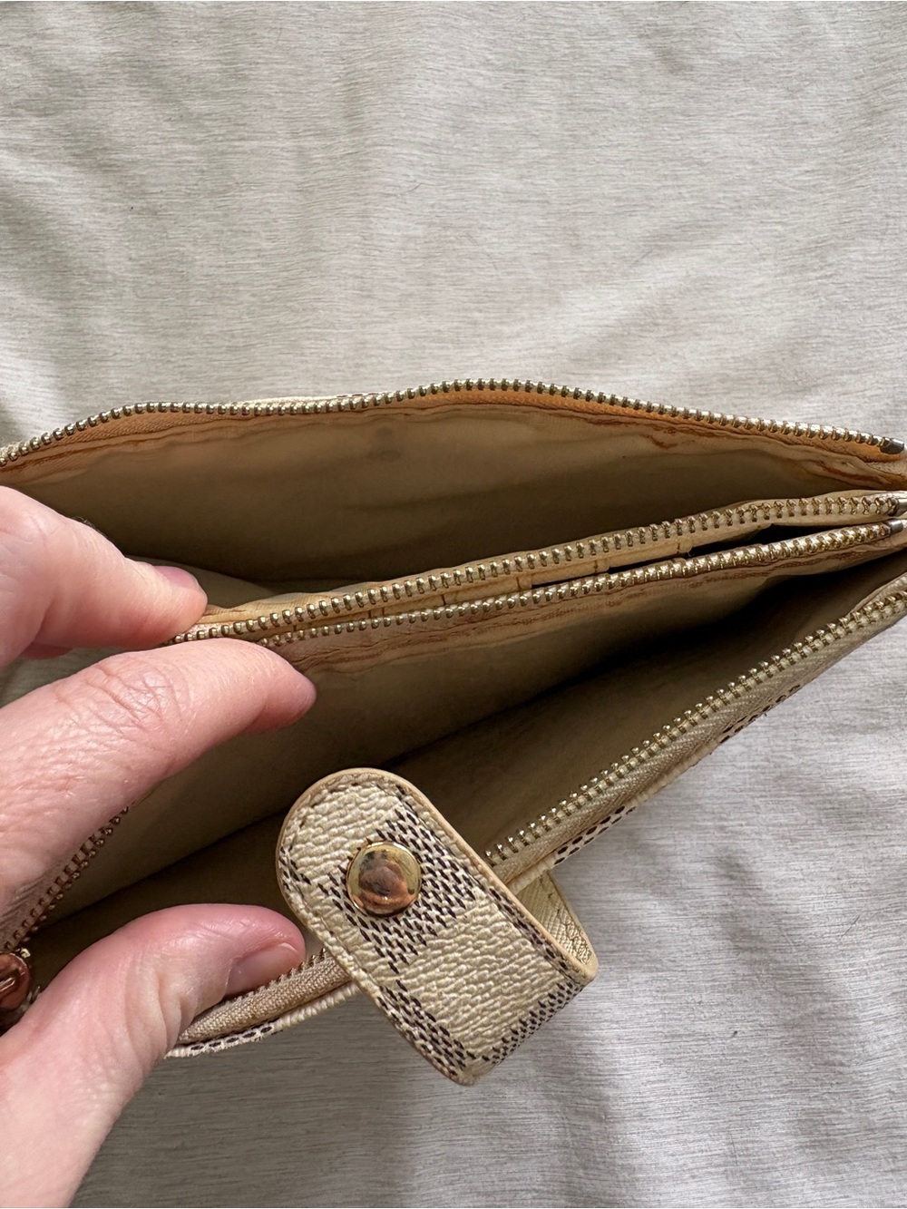 Wallet - Picture 4 of 8